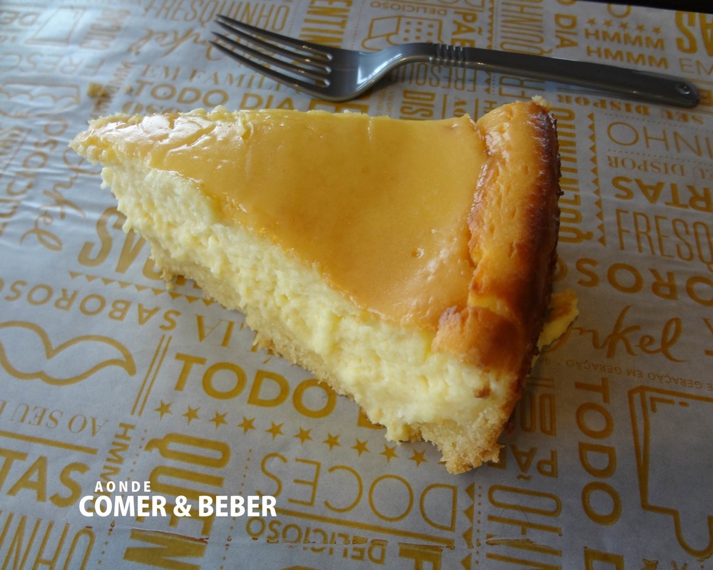 foto torta queijo da Onkel Cafehaus na Itoupava Central em Blumenau, SC
