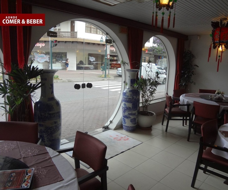 Fotos internas do restaurante Chines em Blumenau, SC - Foto porta
