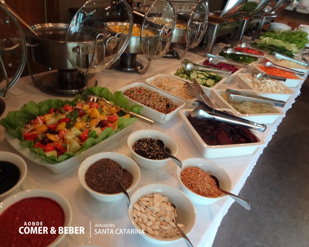 foto buffet detalhes sementes e temperos no Restaurante Âme Gastronomia Funcional em Blumenau, SC