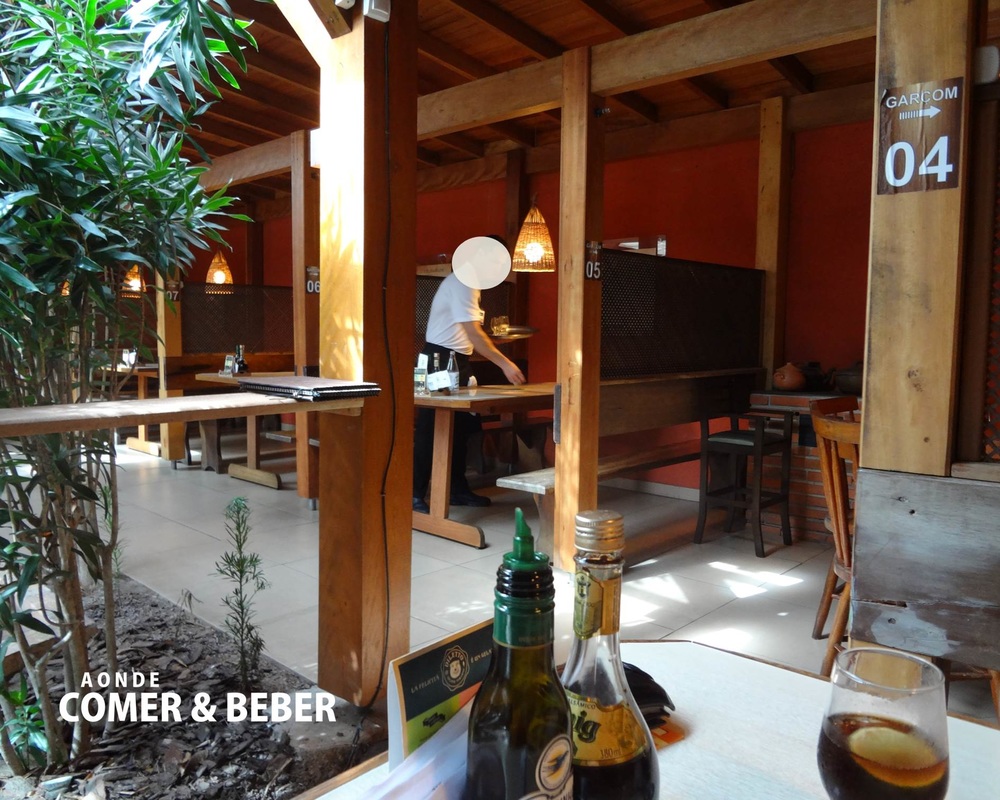foto mesas no Restaurante churrascaria Na moita em Blumenau , SC