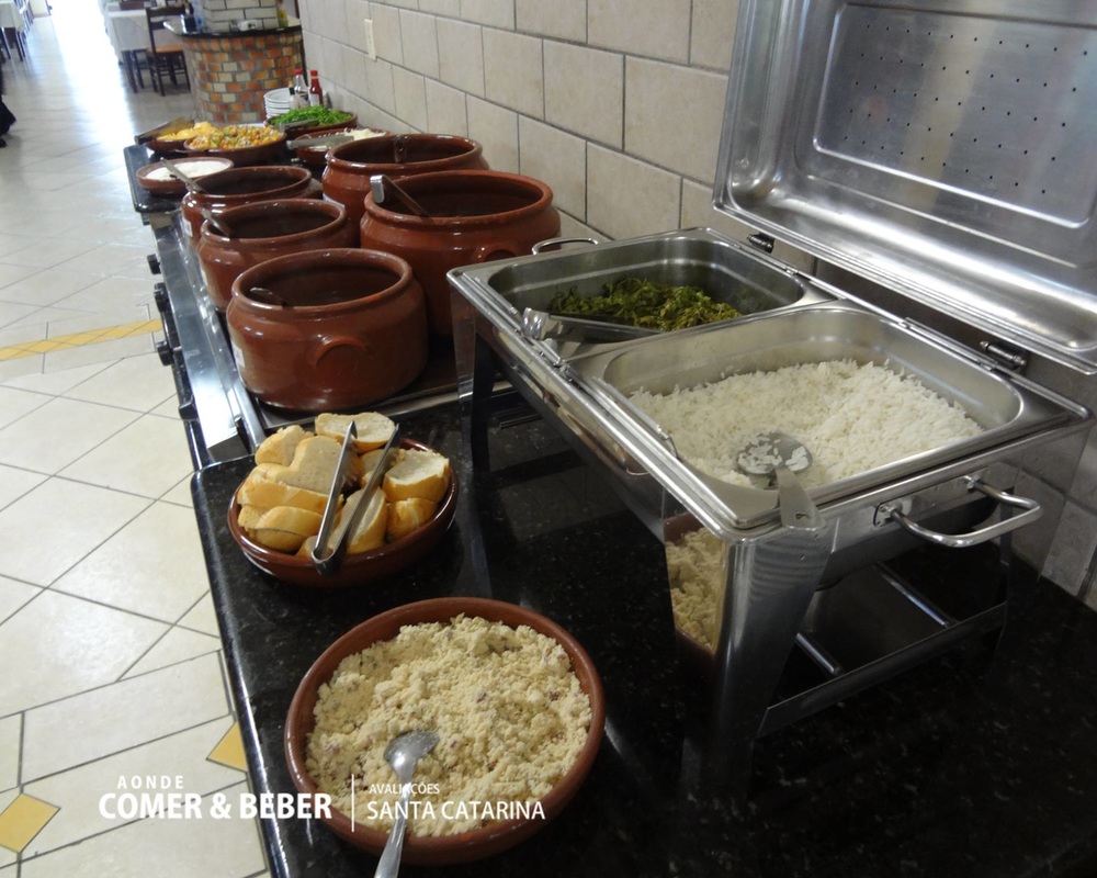 Foto Restaurante Gutes Essen em Blumenau - foto do buffet feijoada parcial